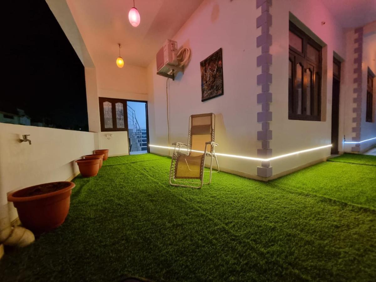 Leela Homestay Jabalpur - Lily - 2 Bhk Luxury Appartment Exteriör bild
