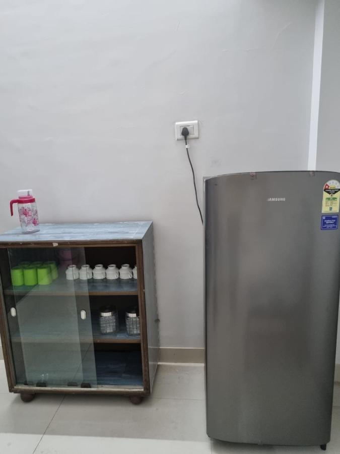 Leela Homestay Jabalpur - Lily - 2 Bhk Luxury Appartment Exteriör bild